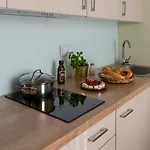 Happy House Aparthotel 4*