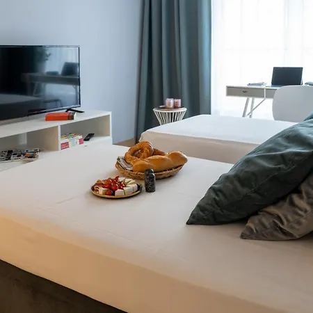 Aparthotel Happy House