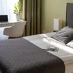 Apart-hotel Happy House 4*